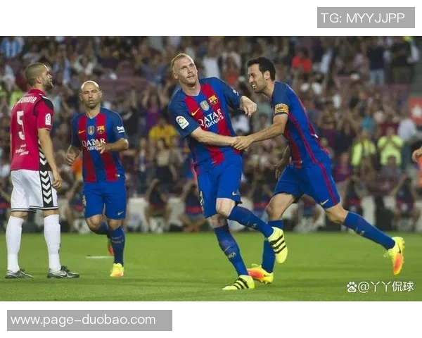 巴萨瞄准19岁荷兰中场新星斯米特本赛季表现出色出场26次打进2球 巴萨瞄准19岁荷兰中场新星斯米特本赛季表现出色出场26次打进2球