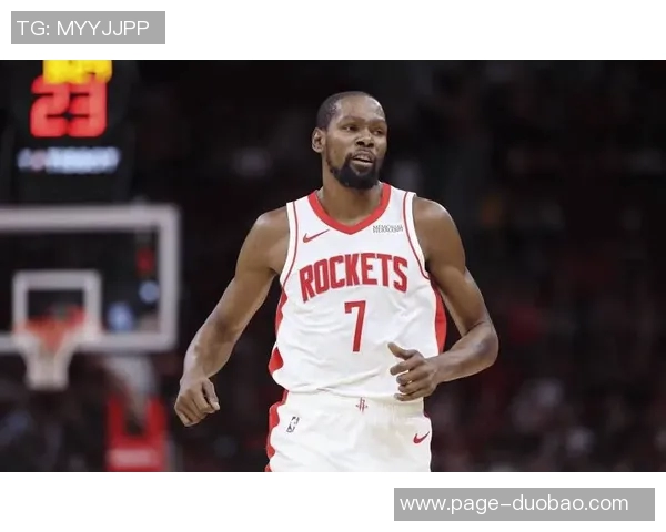 杜兰特表现平平第三节独得13分末节仅出手1次全场仅得16分并有5次失误